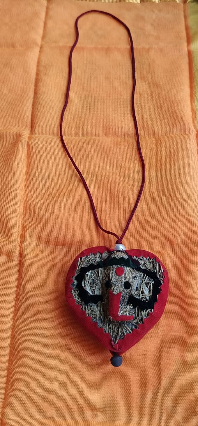 Vettiver - key chain vinayakar - Double side vision